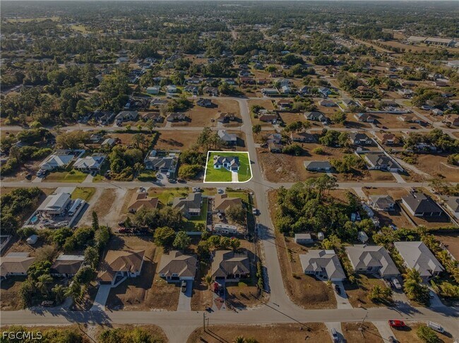 Building Photo - 5231 6th St W