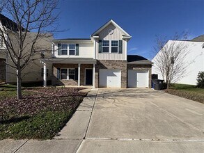 Building Photo - Rent Ready **Spacious 3-Bedroom Home with Open Concept & Large Fenced in Backyard**