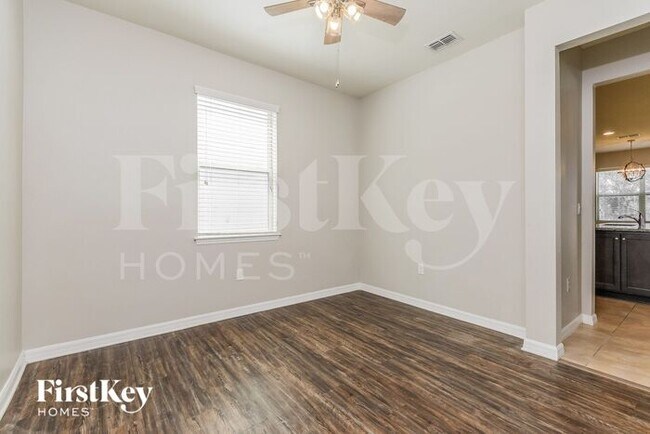 Building Photo - 2758 Red Horse Dr