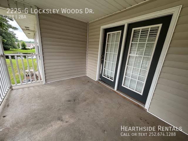 Building Photo - 2225 Locksley Woods Dr