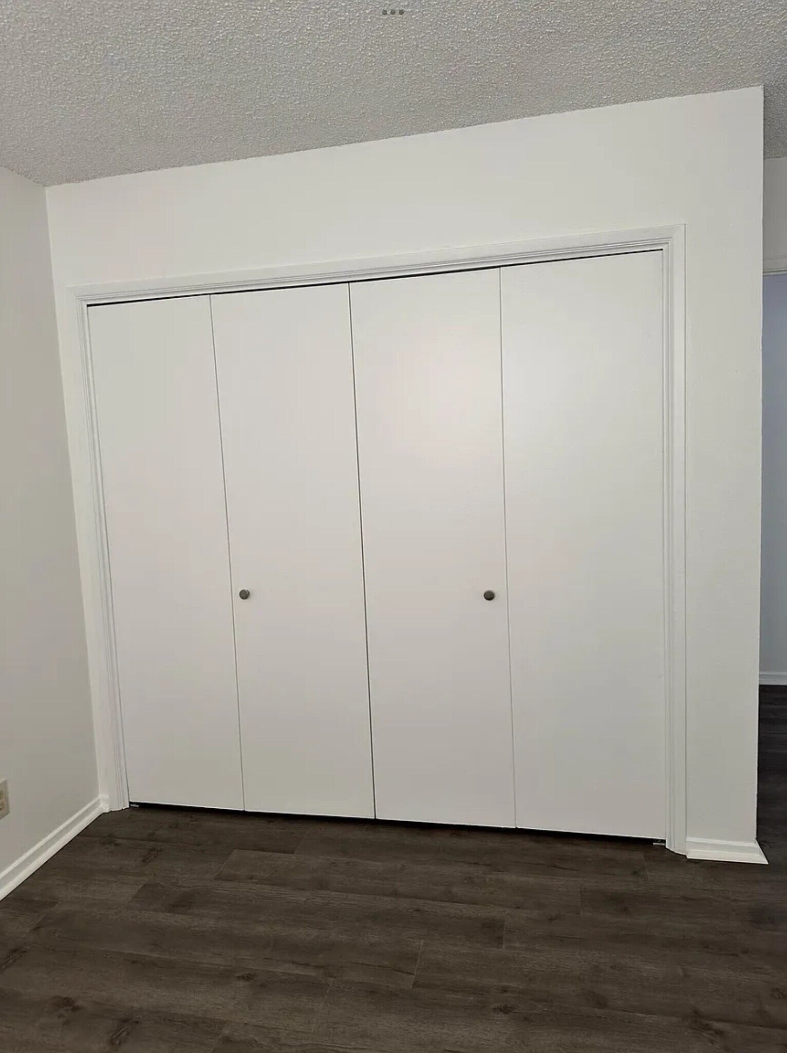 Building Photo - 4201 McLaughlin Ave