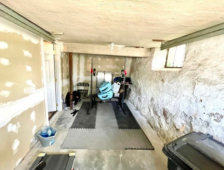 Building Photo - 22 Potomac St