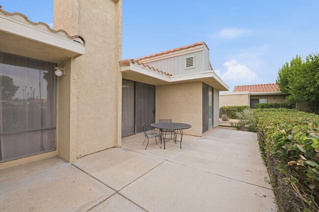 Building Photo - 72460 Rodeo Way