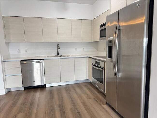 Building Photo - 4250 Biscayne Blvd