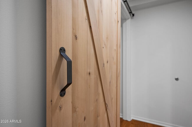 Building Photo - 7141 E Rancho Vista Dr