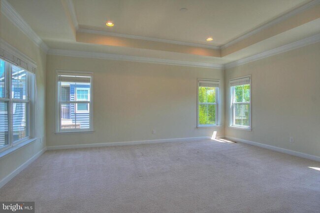 Building Photo - 42629 Oak Pk Sq
