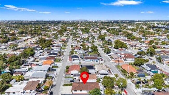 Building Photo - 361 E 39th St