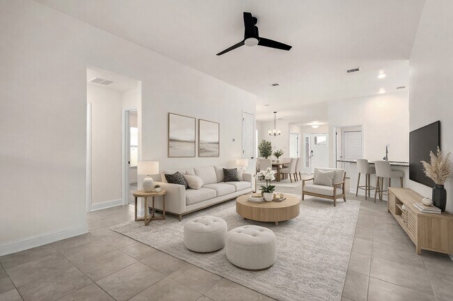 Building Photo - 13221 Lago Acero