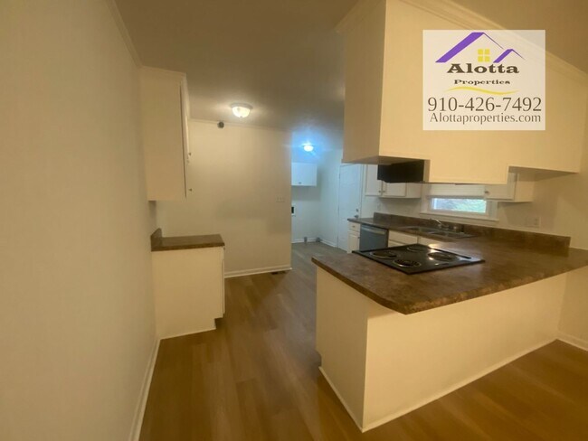 Building Photo - 525 Odell Rd