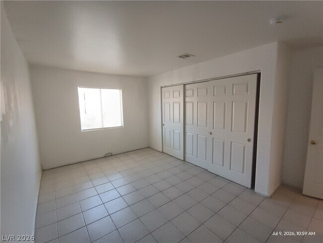 Building Photo - 6552 Wilma Ave