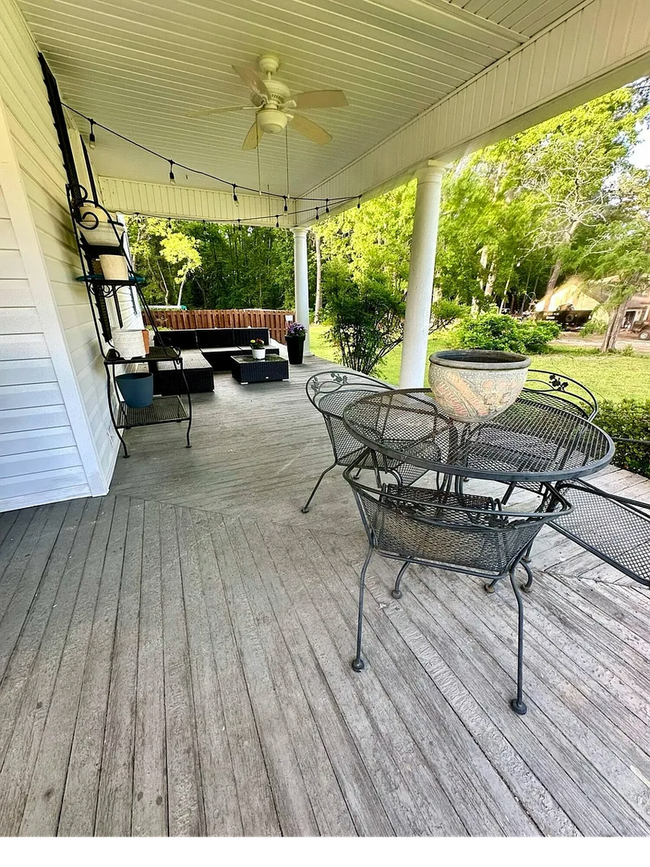 Building Photo - **Charming Small-Town Home Near Clark's Hi...