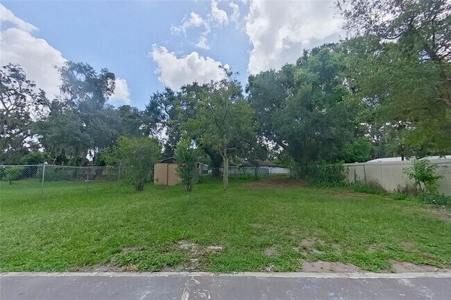 Building Photo - 1923 N Brack St