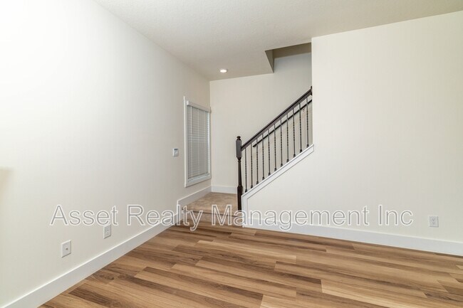 Building Photo - 5163 Runnerstone Rd