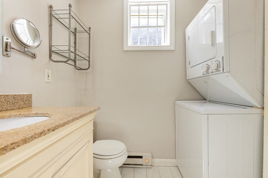 Building Photo - 524 Shawmut Ave