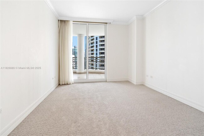 Building Photo - 808 Brickell Key Dr