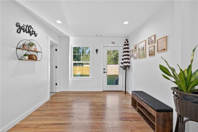 Building Photo - 1324 Ace Mcmillian Rd