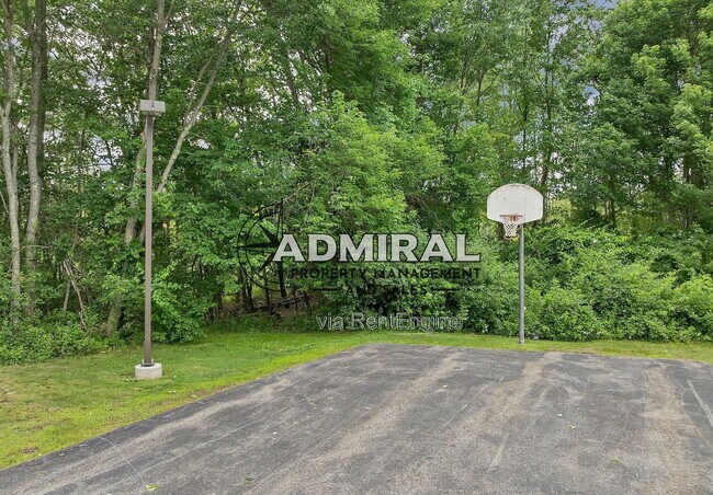 Building Photo - 65 Woodland Green