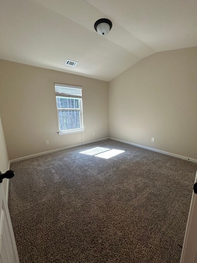 Building Photo - 5716 Westin Cir