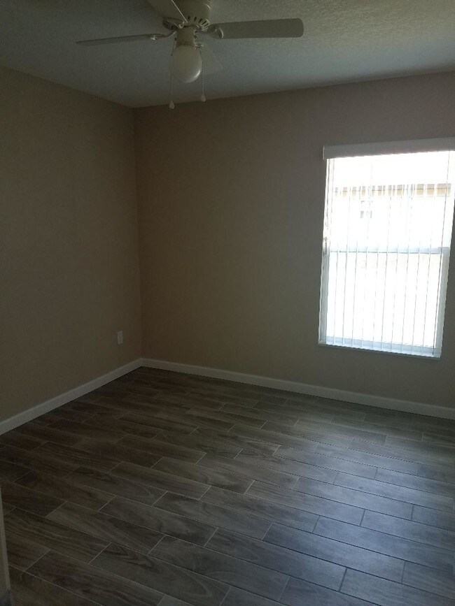 Building Photo - 900 Moton Ave