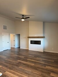 Building Photo - 2241 Great Basin Wy