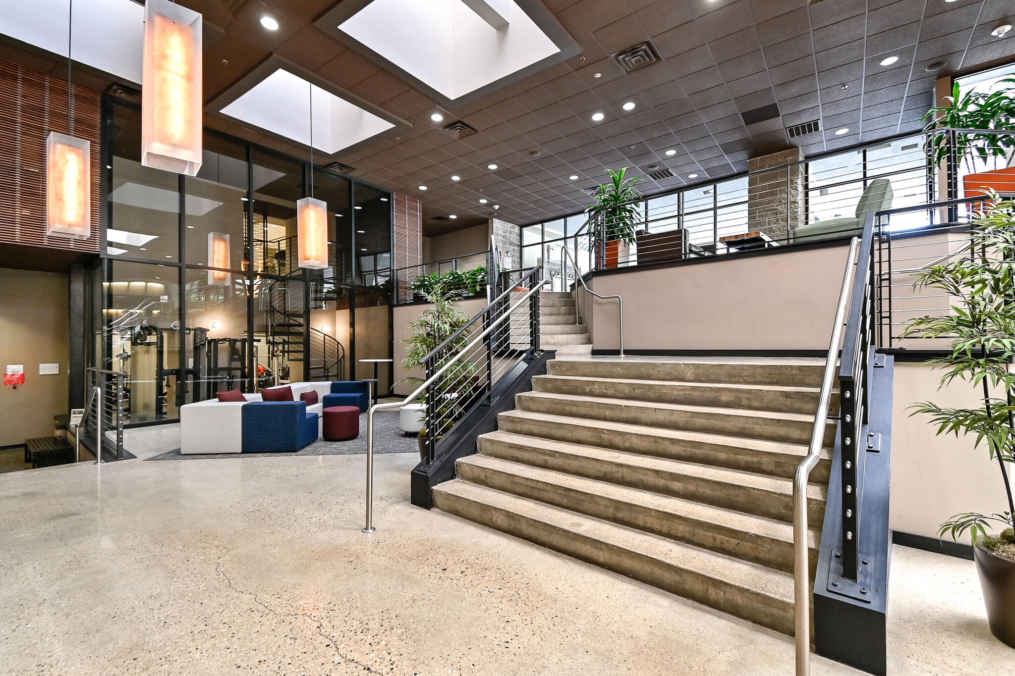 Lobby - 270 E Highland Ave