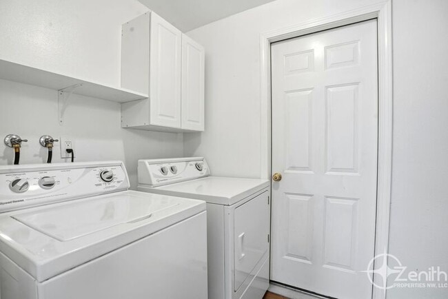 Building Photo - 9507 NW 18th Ave