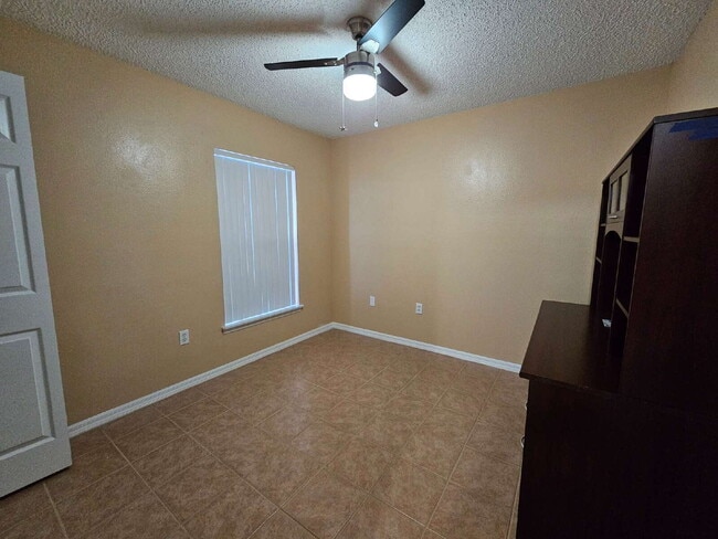 Building Photo - West Melbourne Home