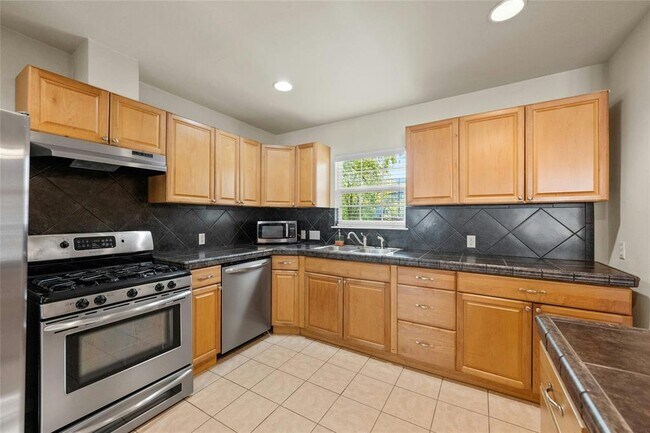 Building Photo - 2631 W 45th St