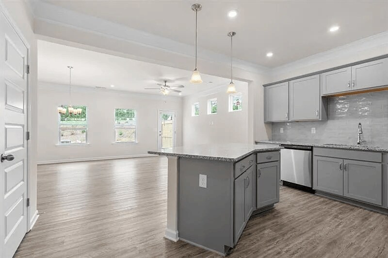 Building Photo - 326 Skye Ln