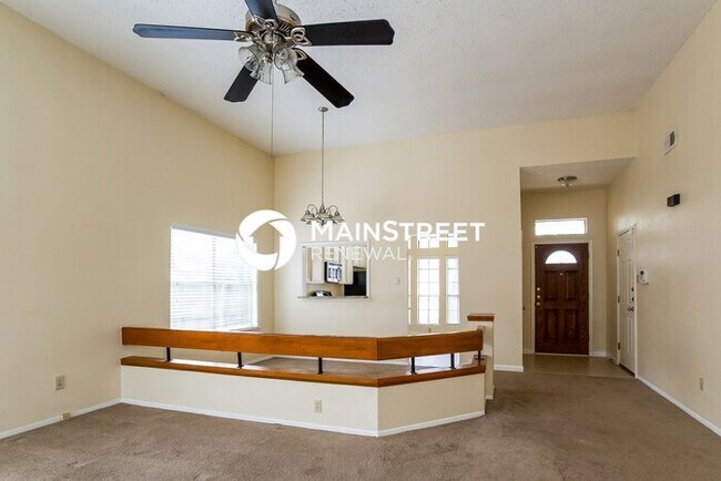 Building Photo - 3 Bedroom Pet-Friendly Home in Houston, TX with Main Street Renewal