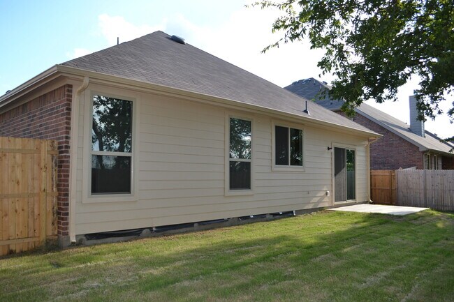 Building Photo - House for Lease in Sherman