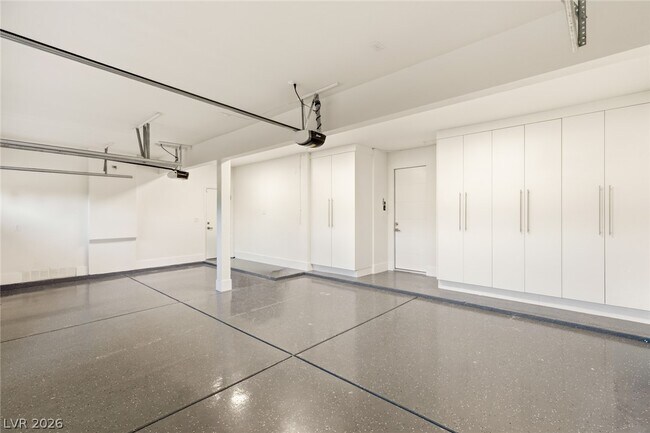 Building Photo - 1833 Corta Bella Dr