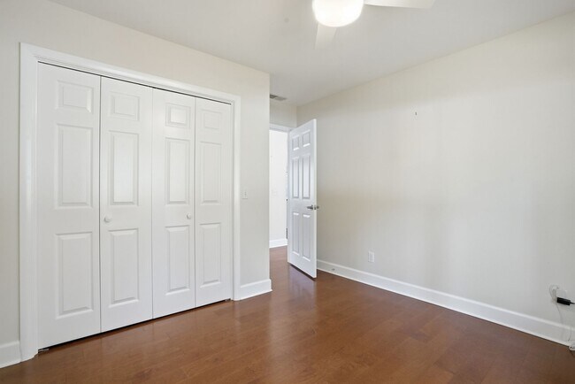 Building Photo - Enjoy Lowcountry living in this beautifully updated 3-Bed, 2-Bath home in Moss Creek!