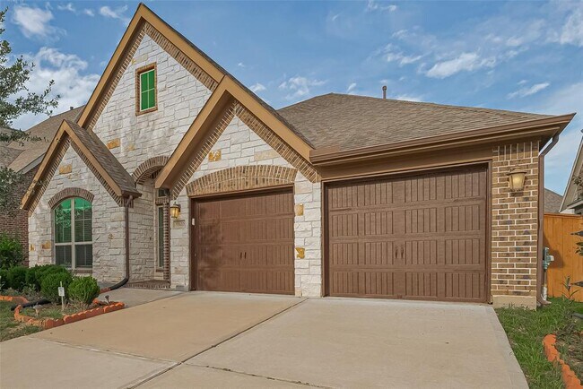 Building Photo - 10623 Davlee Ln