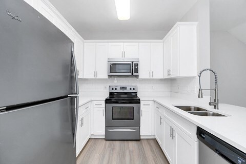 Primary Photo - 179 Federal St