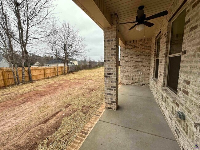 Building Photo - 110 Mayberry Ln