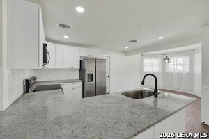 Building Photo - 129 Young W