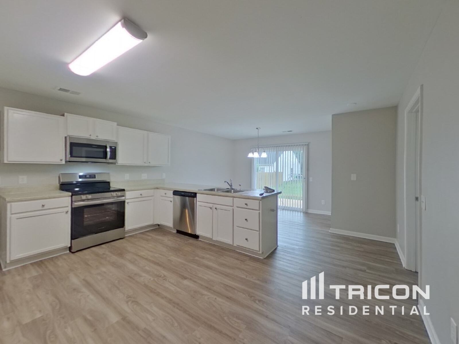 Building Photo - 5411 Peachwood Dr