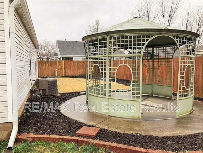 Building Photo - 1203 Spring St