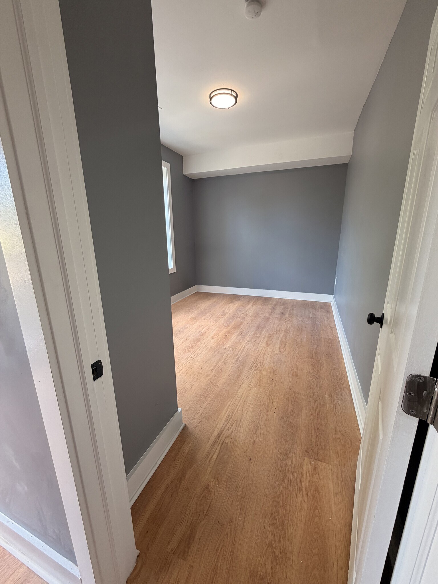 Building Photo - 1711 2nd St NE