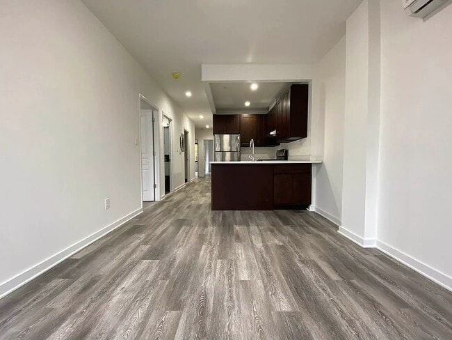 Building Photo - 28A Lawton St