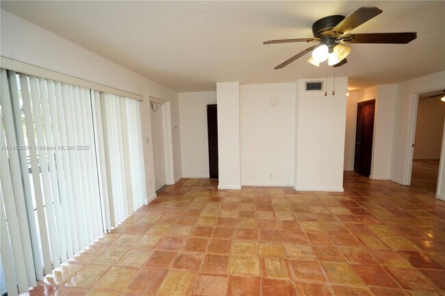 Building Photo - 15402 SW 85th Terrace