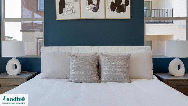 Building Photo - 5750 N La Cholla Blvd