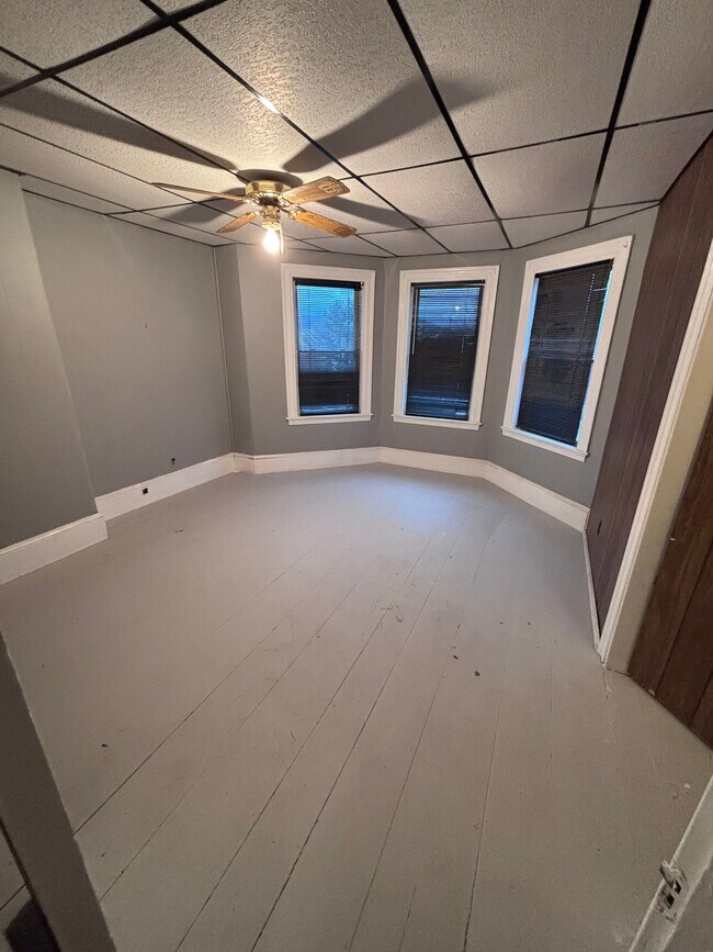 Building Photo - 6 Clachan Pl