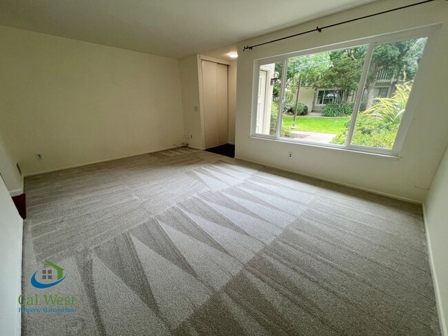 Building Photo - $4095-2 Bd/2.5 Ba Town home in Sunnyvale/Sunset Oaks Community