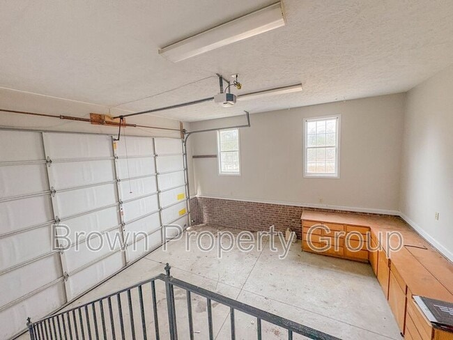 Building Photo - 4735 Camden Rd