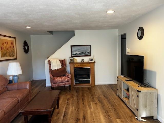 Building Photo - 61 Ridgewood Rd