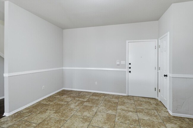 Building Photo - Move-In Ready Gem on Goldcrest Run Near Shopping & Dining