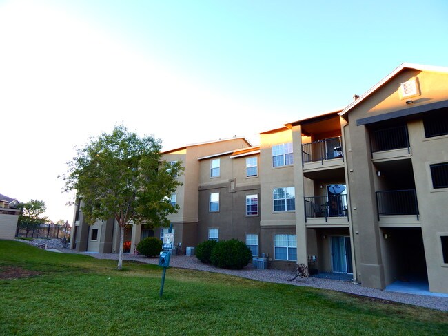 Arrowhead Ridge Income Restricted Rio Rancho Nm Apartment Finder