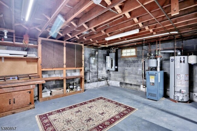 Building Photo - 6 Catherine Ct